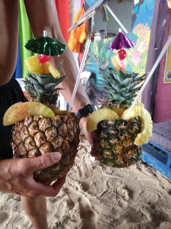 A Orilla Del Mar En Baru Vandrarhem Cartagena Exteriör bild