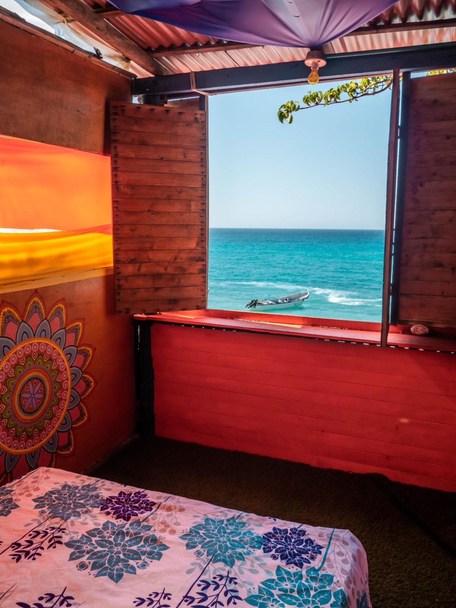 A Orilla Del Mar En Baru Vandrarhem Cartagena Exteriör bild